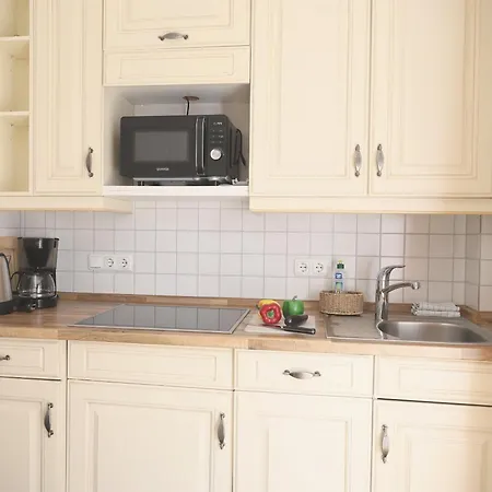 Daire Kampstrasse 9, W3, Gb3 *