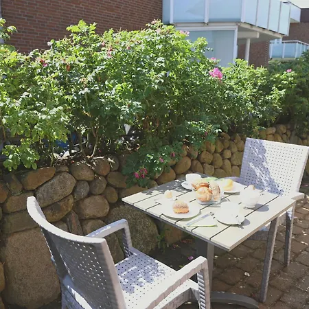 Kampstraße 9, W3, Gb3 Apartment