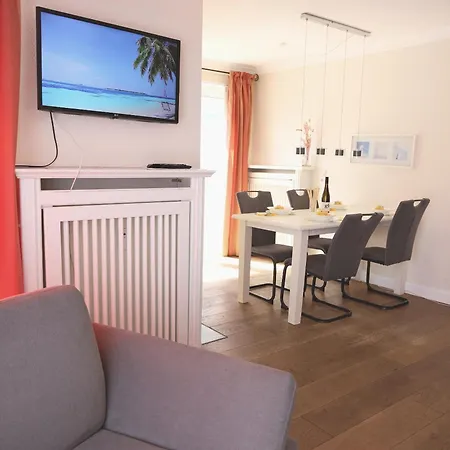 Kampstraße 9, W3, Gb3 Apartment